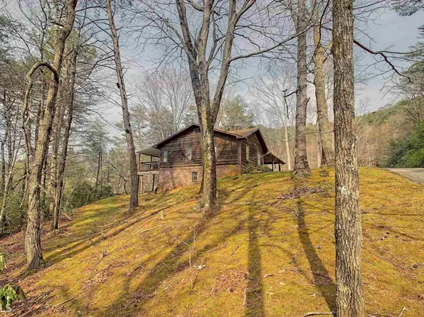 189 Tuckaway Ln, Clayton, GA 30525