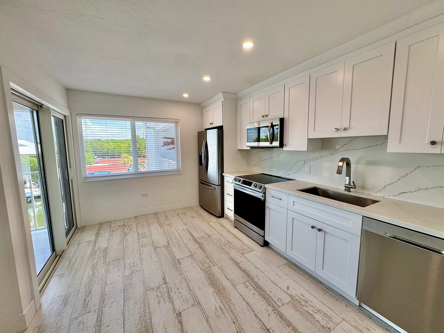1 bed, 760 sqft, $2,300 — Photo 2