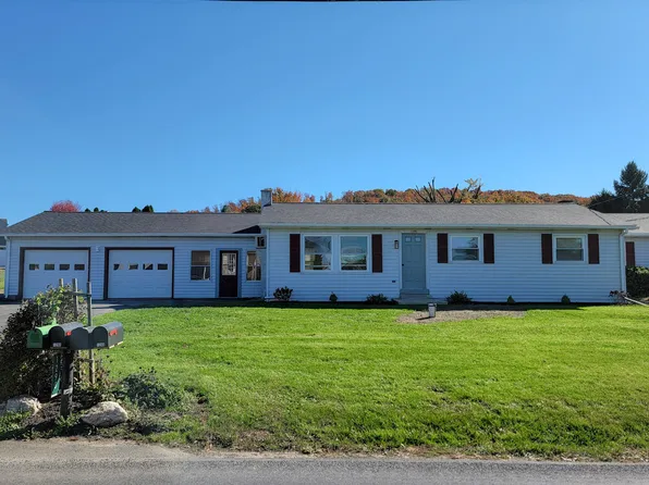1290 Sheep Hill Rd, East Earl, PA 17519