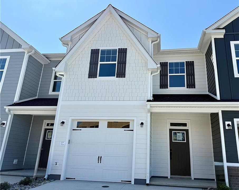 1st image of 719 Flatrock Ln