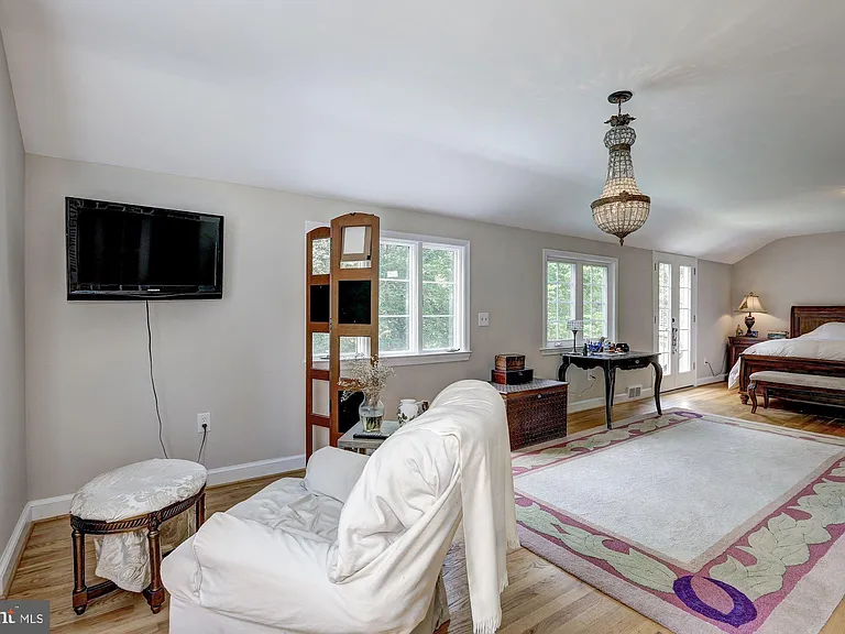 5204 Westwood Dr — Photo 25