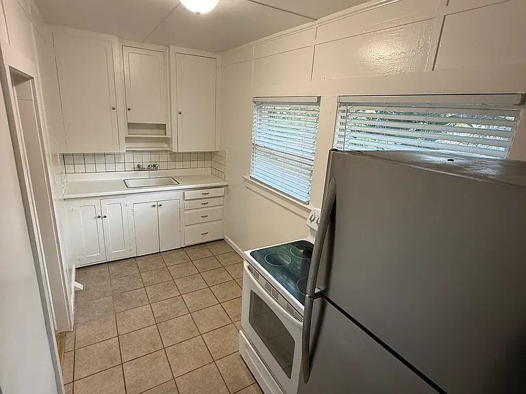 2843 Coloma St #B — Photo 1