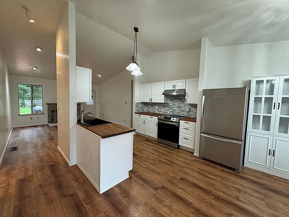 3rd image of 26118 189th Ct SE