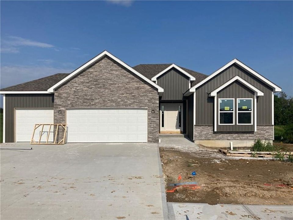 1st image of 4713 Woodland Shores Dr