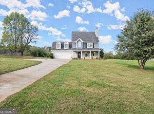 5608 Divine Ln, Clermont, GA 30527