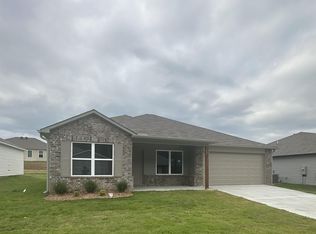 1511 Meadows Dr, Benton, AR 72019
