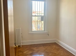 2346 27th St #2, Astoria, NY 11105