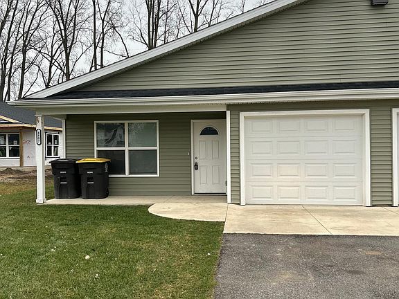 2nd image of 4807 Tyrone Rd