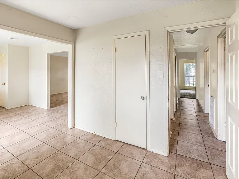 4503 McCleester Dr — Photo 5