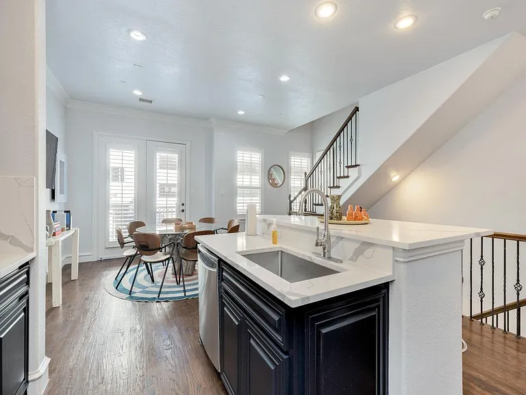 7918 Bishop Rd — Photo 9