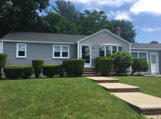 16 Minchin Dr, Woburn, MA 01801
