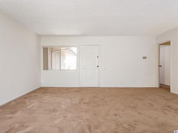 4th image of 637 Fairview Ave APT 18