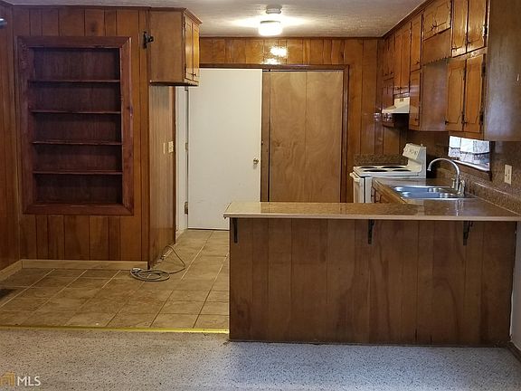 4th image of 510 Forest Hill Dr