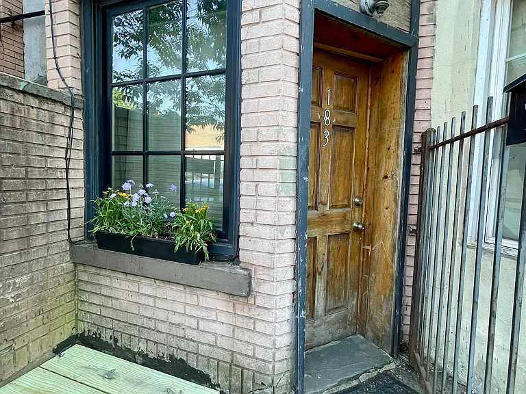 183 Carteret Ave #A — Photo 1