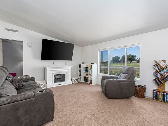 2nd image of 220903 E 239th Pr SE