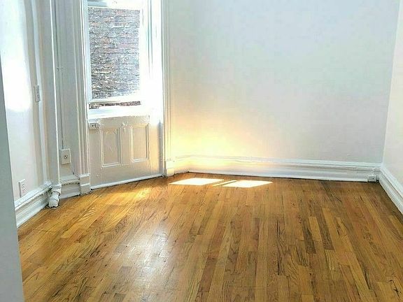 4th image of 170 8th Ave APT 2R