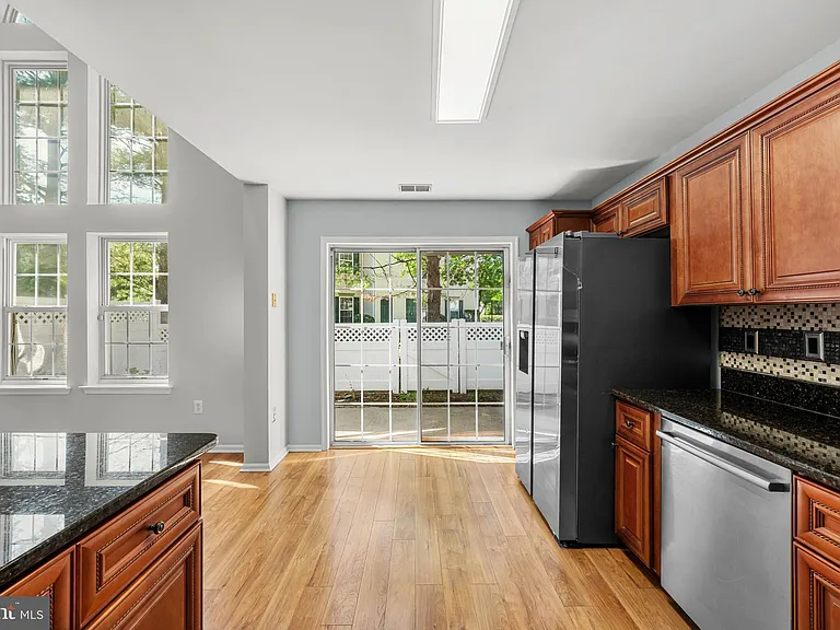 16 Lee Ct — Photo 13