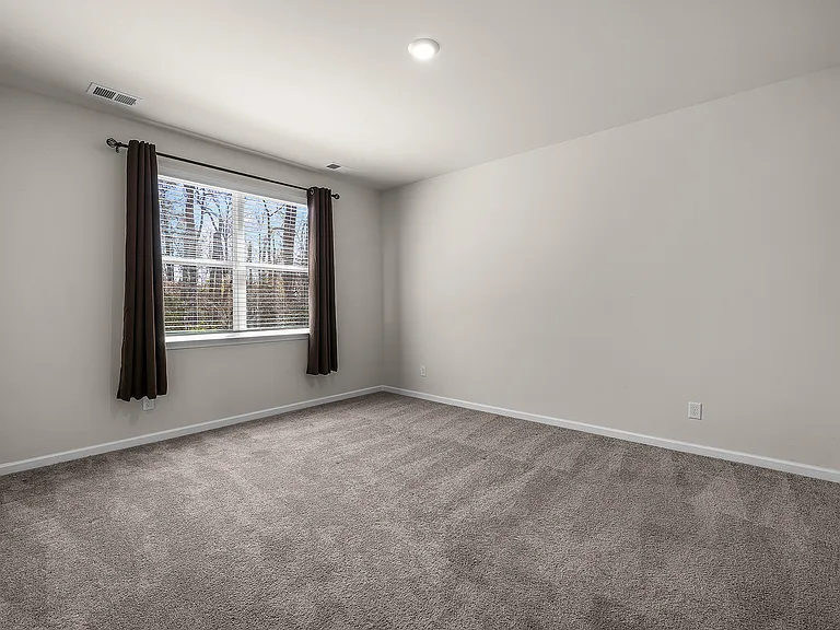 84 Woodford Reserve Dr — Photo 31
