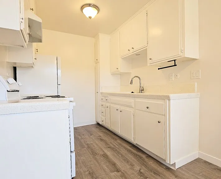 4525 Hamilton St #7 — Photo 5