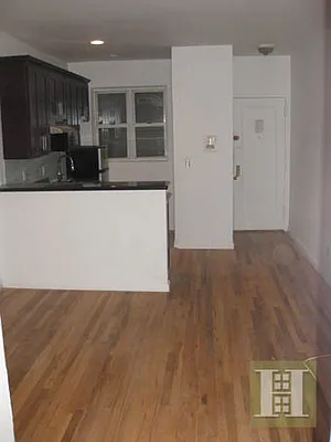 Rented by Halstead Real Estate | media 20