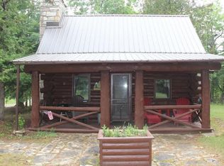 32905 S Log Cabin Trl, Drummond Island, MI 49726