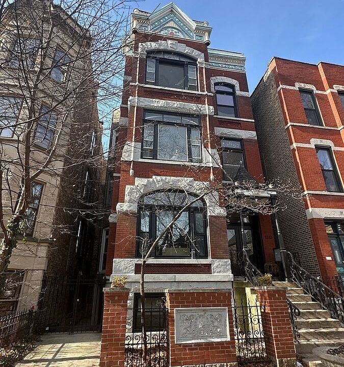 1st image of 1310 N Hoyne Ave #2