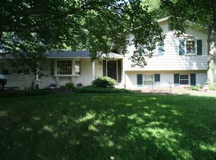 9107 Shad Ln, Potomac, MD 20854