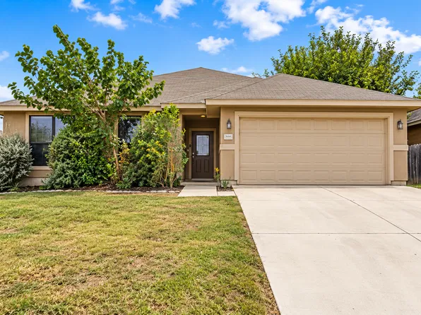 2015 Sungate Dr, New Braunfels, TX 78130