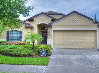 2020 Abbey Trace Dr, Dover, FL 33527