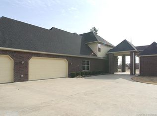 1801 E 46th St N, Tulsa, OK 74130