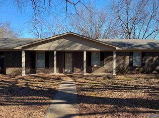 910 Wildwood Rd SW, Decatur, AL 35601