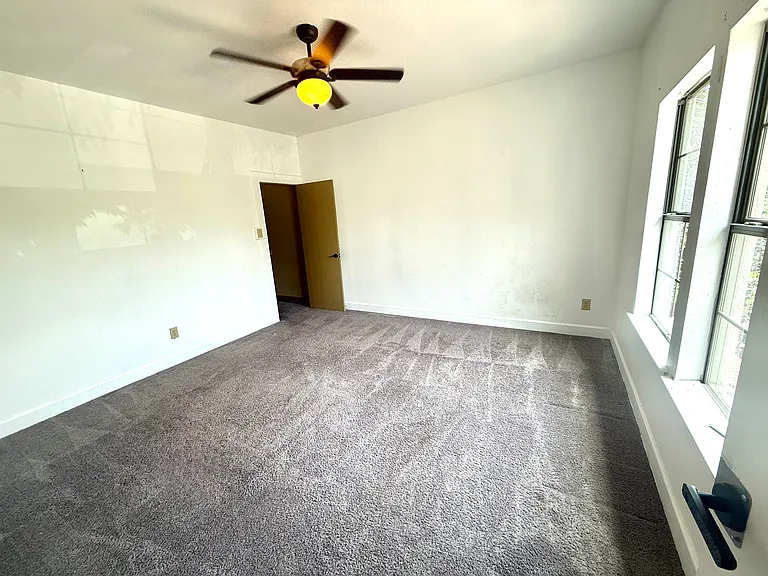 5235 Willis Ave — Photo 11