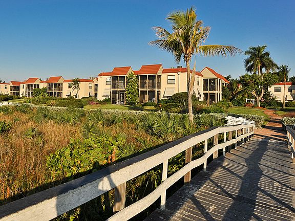 2nd image of 845 E Gulf Dr #841
