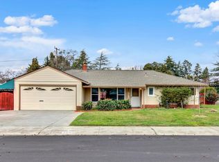300 Magnolia Ave, Vacaville, CA 95688