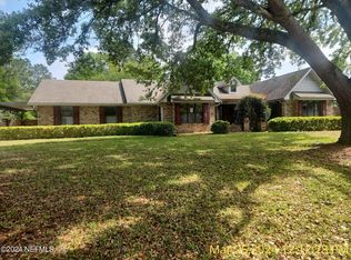 817 Maple Springs Ln, Jacksonville, FL 32221
