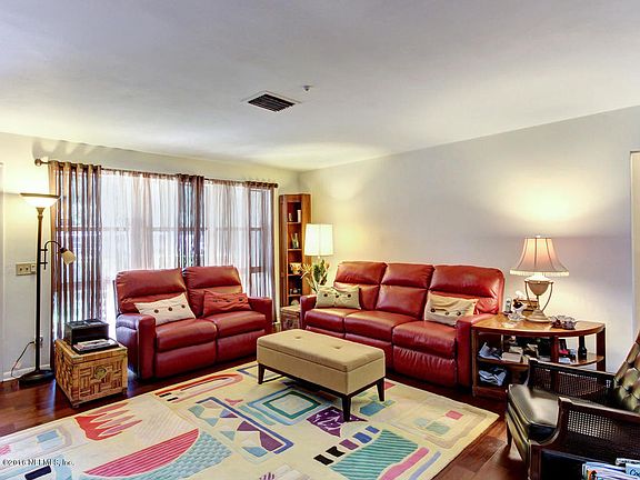 5th image of 8104 Sierra Madre Dr W
