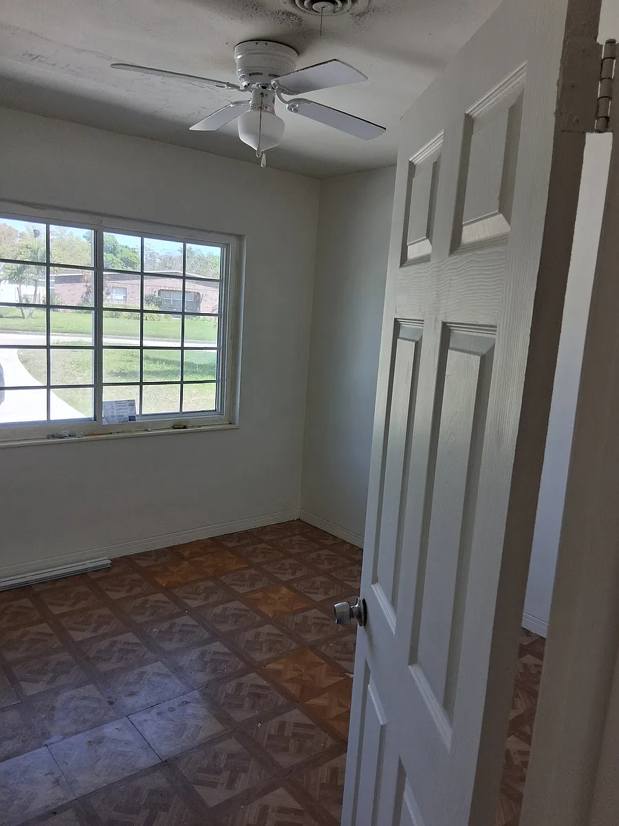 Building Photo - 4311 Cortez Way S