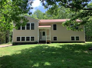 6 Hide A Way Dr, Ashaway, RI 02804