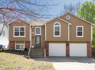 2932 Kensington Rd, Lawrence, KS 66046