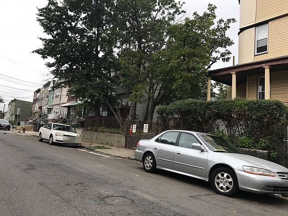 5th image of 260 Randolph Ave