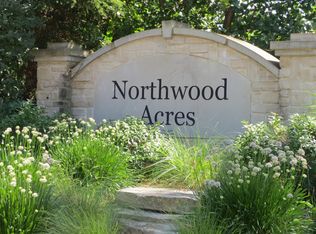 1211 Mink Trl, Cary, IL 60013