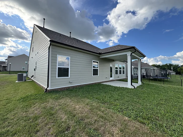 213 Charlie Pl — Photo 16