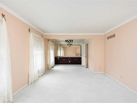 4th image of 3920 Coachella Dr
