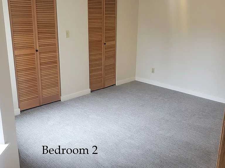 Watermarke Apts. — Photo 28