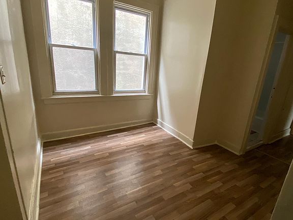 3rd image of 265 Rhode Island Ave Floor 1
