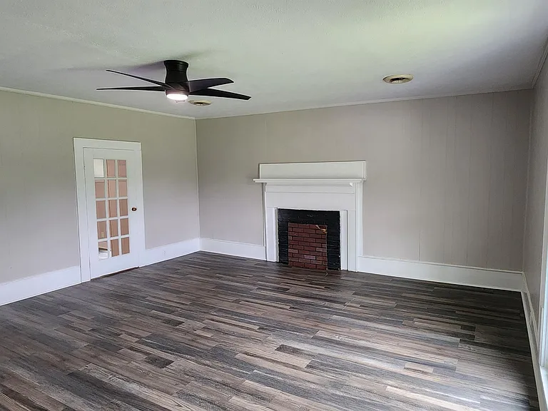 927 E Mount Vernon St #B — Photo 6