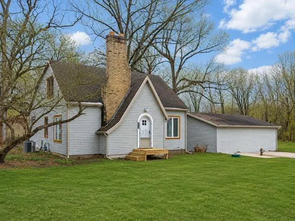 20140 Auten Rd, South Bend, IN 46637