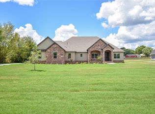 11767 Giles Rd, Farmington, AR 72730