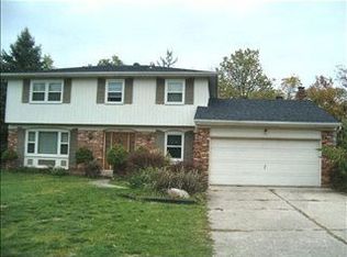 12084 Cedarcreek Dr, Cincinnati, OH 45240