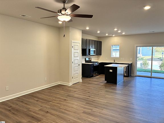 3rd image of 1519 Yellowwood Ct